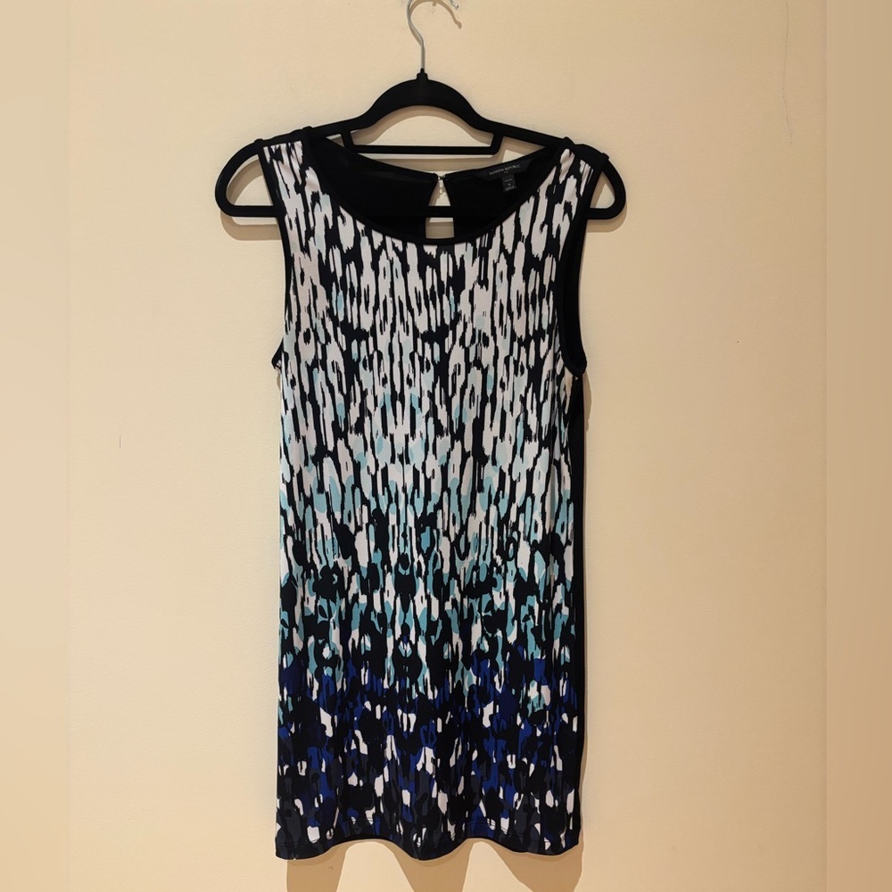 Banana Republic Graphic Sleeveless Tank Top Black and Blue
